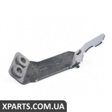 8J0121264D VAG Верхній додатковий кронштейн радіатора - правий