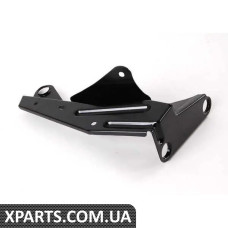 8E0145813G VAG Кронштейн проміжного охолоджувача - лівий