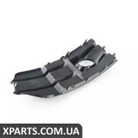 8R0807682G01C VAG Решітка протитуманних фар - матово-чорна - права