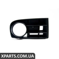 1K0853666C9B9 VAG Решітка бампера з 3 стрижнями - права