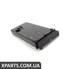 8P0941561E5PR VAG Откидной лоток для хранения - Sabre (черный)