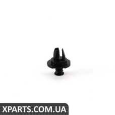 8P0853802 VAG Кругла заклепка