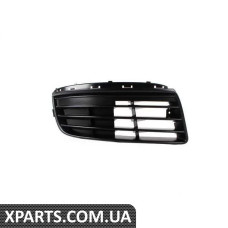 1K0853666F9B9 VAG Права решітка з прорізами — без протитуманок