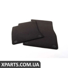 4E1863011E8A6 VAG Передні килимки - чорні