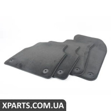 4H1863691CGP1 VAG Комплект передніх килимків з килимовим покриттям - Sabre (чорний)