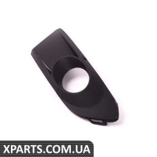 5C6853666A9B9 VAG Права решітка — з протитуманками