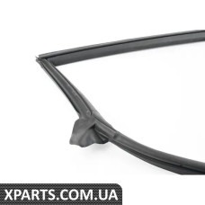 5C5867338J VAG Уплотнитель двери внутренний - правый