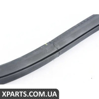 1J6867368KFKL VAG Уплотнитель задней правой двери - черный и серый