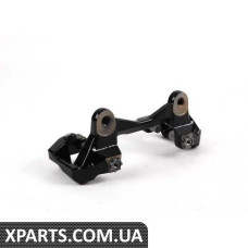 8T0615126 VAG Держатель переднего суппорта - правый