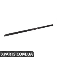 8D0853966B VAG B5 S4 Нижня гумова обшивка дверей - права передня