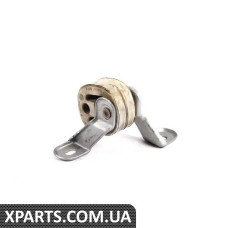 8D0253144P VAG Кронштейн заднього глушника - передній