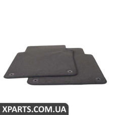 4E48630118A6 VAG Комплект задніх килимків - Sabre (чорний)