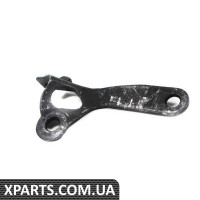 4B0803358A VAG Кронштейн передньої поперечки - правий