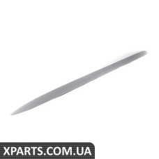 8T0854932AGRU VAG Бічна пластина панелі коромисла - права