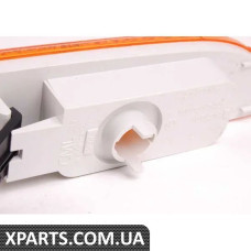 1Q0945071B VAG Бічний маркер бампера - лівий