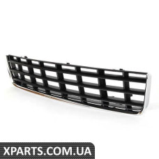 8H080764701C VAG Нижні центральні грати — чорний матовий з хромованим оздобленням