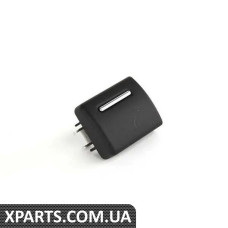 8P0941516C5PR VAG Крышка манекена - правая сторона - сабля (черная)