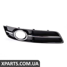 8P0807682JT94 VAG Решітка протитуманних фар - глянсовий чорний - праворуч