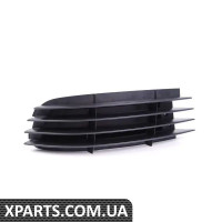 1K0854662E9B9 VAG Грати бампера - права