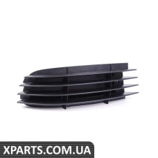 1K0854662E9B9 VAG Грати бампера - права