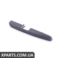 8E186717324A VAG Передній внутрішній поручень — Sabre (чорний) — лівий