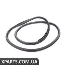 8P4831721C28P VAG Ущільнювач передніх внутрішніх дверей — Sabre (чорний) — Ціна вказана за штуку