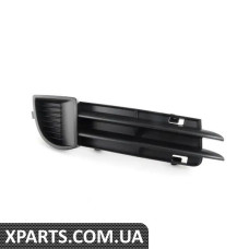 8P4807682A VAG Грати - справа