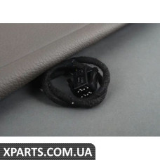 4Z7881406ALCW VAG Оббивка переднього нижнього сидіння — Soul/Swing (чорний/сірий) — права