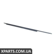 8K0839478F VAG Облицювання заднього нижнього вікна - чорна - права