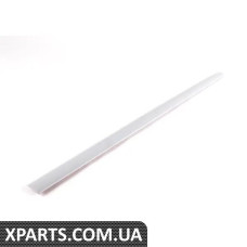 1J4853516GGRU VAG Молдинг передніх дверей - правий