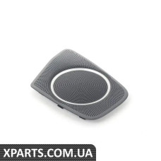 8K0035436A4PK VAG Решітка динаміка в задніх дверях — Sabre (чорна) — права