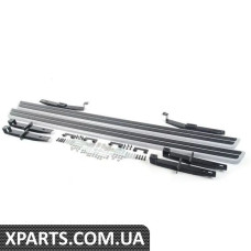 7P0071691M70 VAG Комплект підніжки - включає обладнання