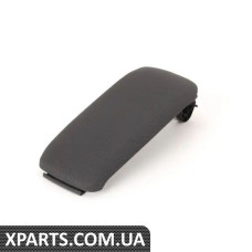 8P0864245Q7W0 VAG Кришка центрального підлокітника - тканина - шабля (чорна)