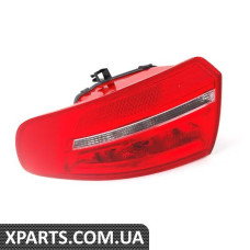 8P4945096E VAG Зовнішній задній ліхтар – правий бік