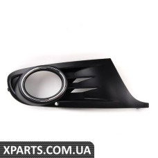 1K9854662A VAG Решітка протитуманних фар - права