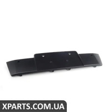 8R0807285M3FZ VAG Кронштейн переднього номерного знака - чорний матовий