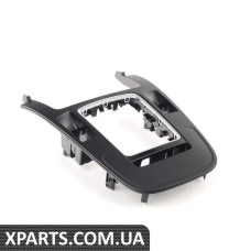 8K0864261DV10 VAG ВСТАВЛЯТИ