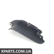 8E0853833E VAG Спойлер заднього колеса - лівий
