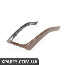 8K0863305KW40 VAG Панель обробки консолі - мускатний горіх