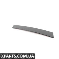 4L0837901Y9B VAG Молдинг переднього центрального вікна - блискучий чорний - лівий