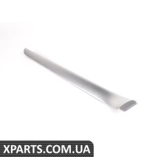 8E0867409R25W VAG Оббивка передніх дверей — алюміній (сріблястий) — ліва