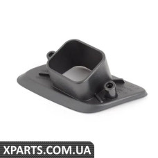 8E0807788A VAG Напрямна рамка омивача фар - права