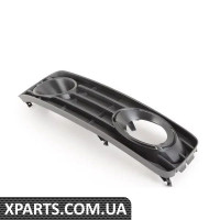 8T0807682E01C VAG Решітка протитуманних фар - права