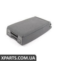 8E0885081AJ86R VAG Задній підлокітник - Шовкова шкіра Nappa - Sabre (чорний)