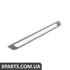 8K085337301C VAG Накладка на поріг лівих передніх дверей - чорний матовий / алюміній