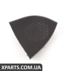 8J00354104PK VAG Решітка динаміка - чорна - права