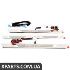 561071300 VAG Комплект дверних порогів з підсвічуванням - матова нержавіюча сталь