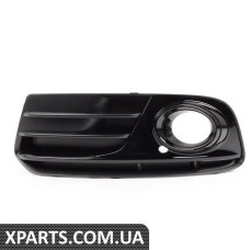 8R0807681MBMT VAG Решітка протитуманних фар - Satin/Brilliant Black - зліва