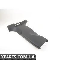 8R08672404PK VAG Облицювання центральної стійки - чорна - праворуч