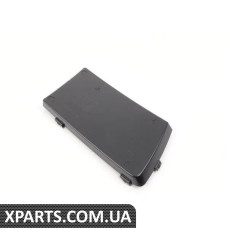 8J0807151B VAG Облицювання решітки протитуманних фар - ліва